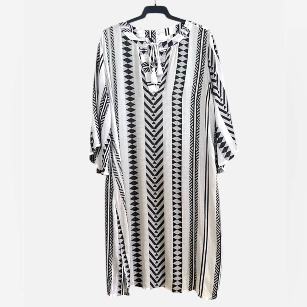 Goa bohemian beachy Black and White Geometric beachwear Dress size M neutral